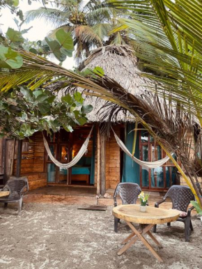 Chill and Surf Mendihuaca